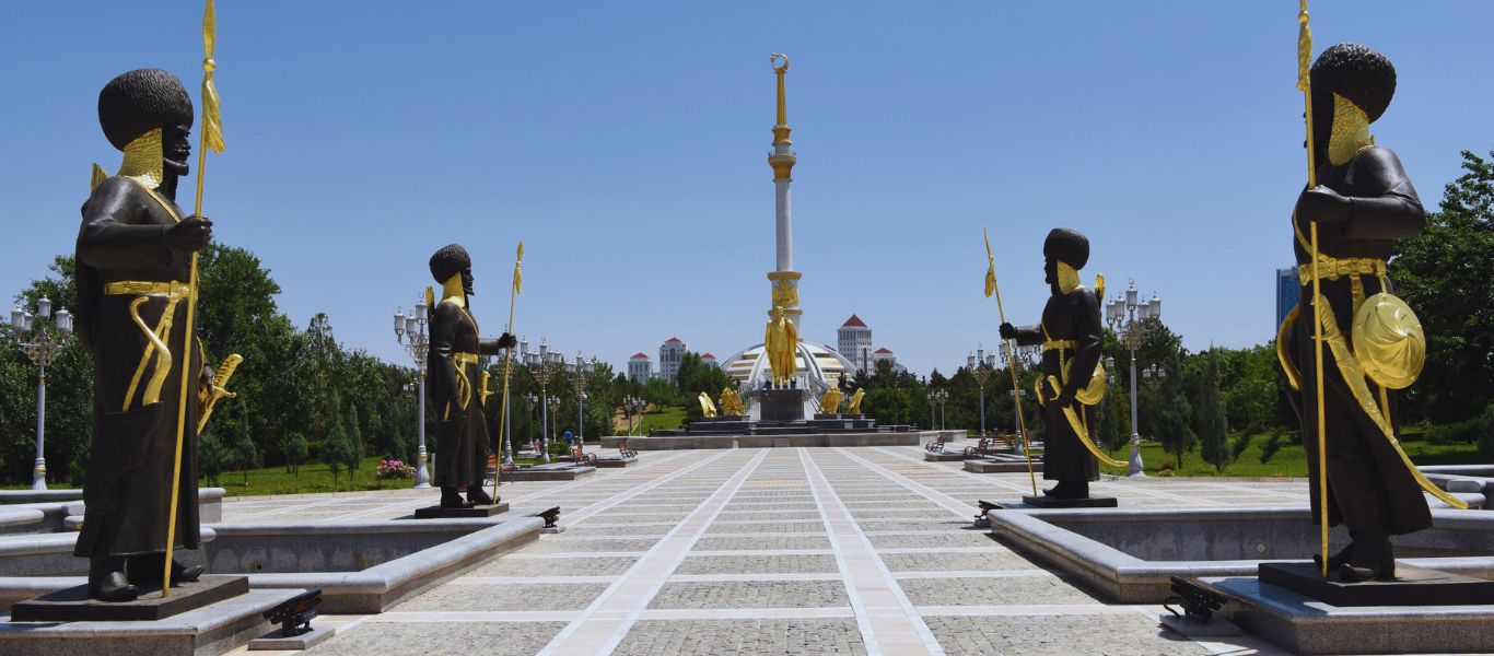 Full flames at the Darwaza Crater in Turkmenistan