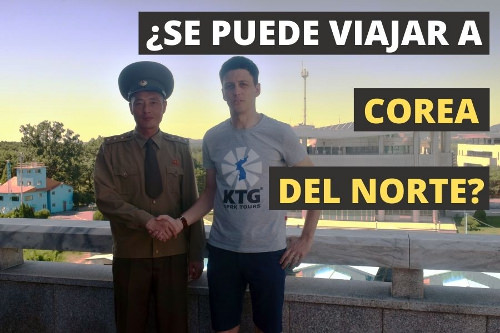 Soldado norcoreano de la KPA con un miembro del personal de KTG en la DMZ